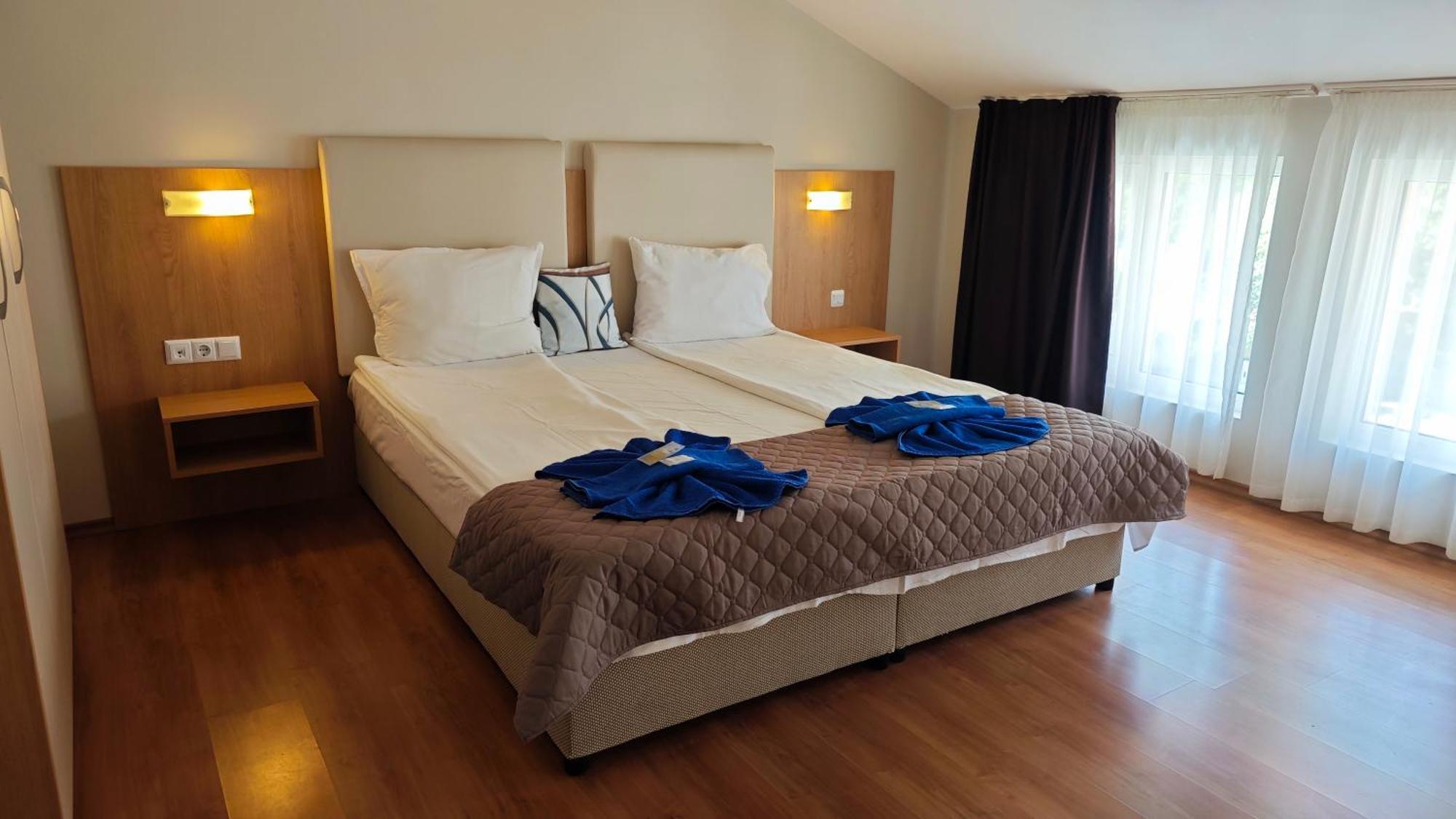 Family Hotel Milev Sveti Vlas Exterior photo
