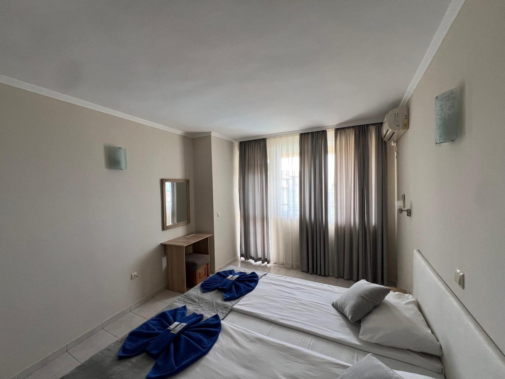 Family Hotel Milev Sveti Vlas Exterior photo