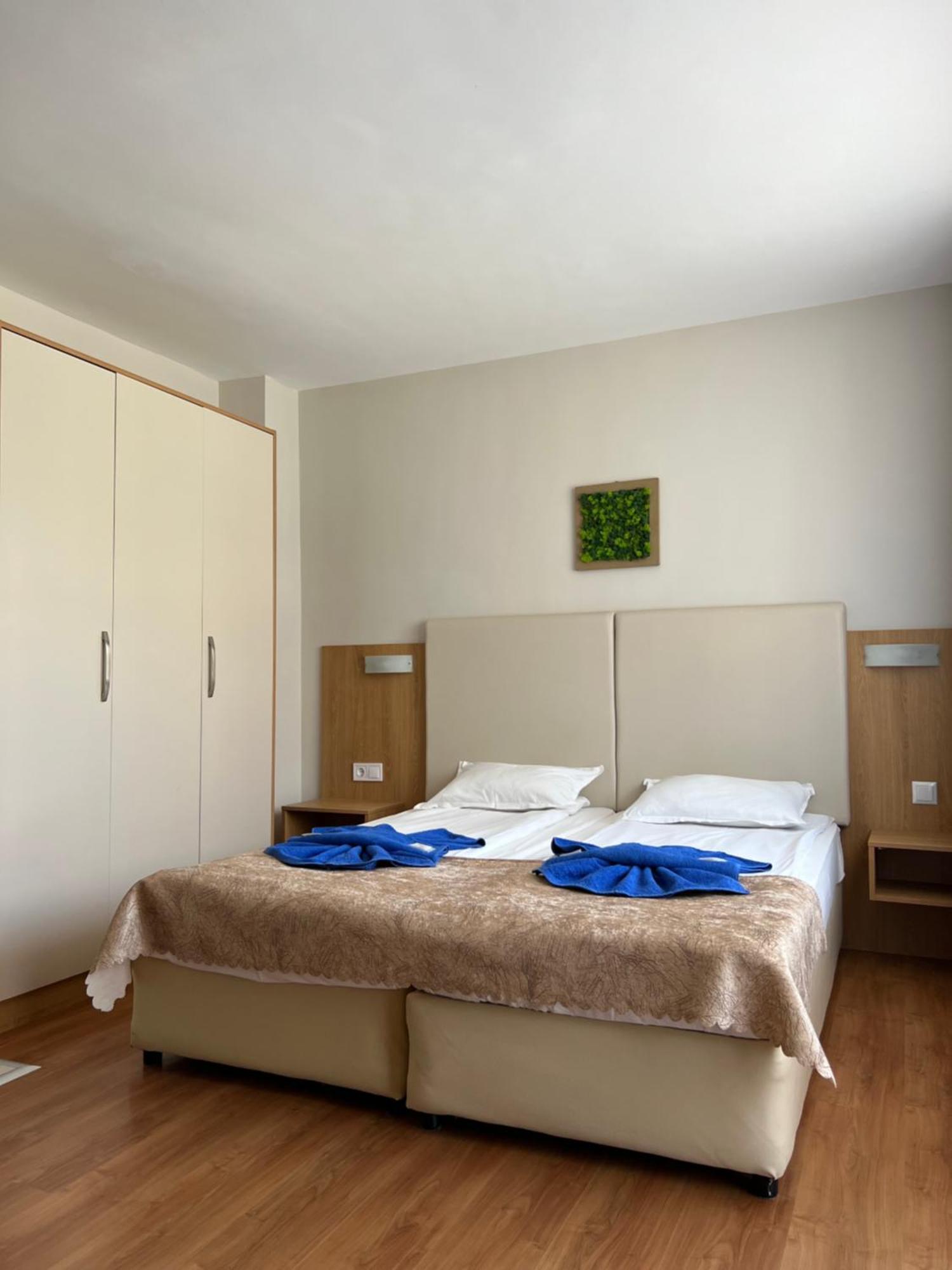 Family Hotel Milev Sveti Vlas Exterior photo