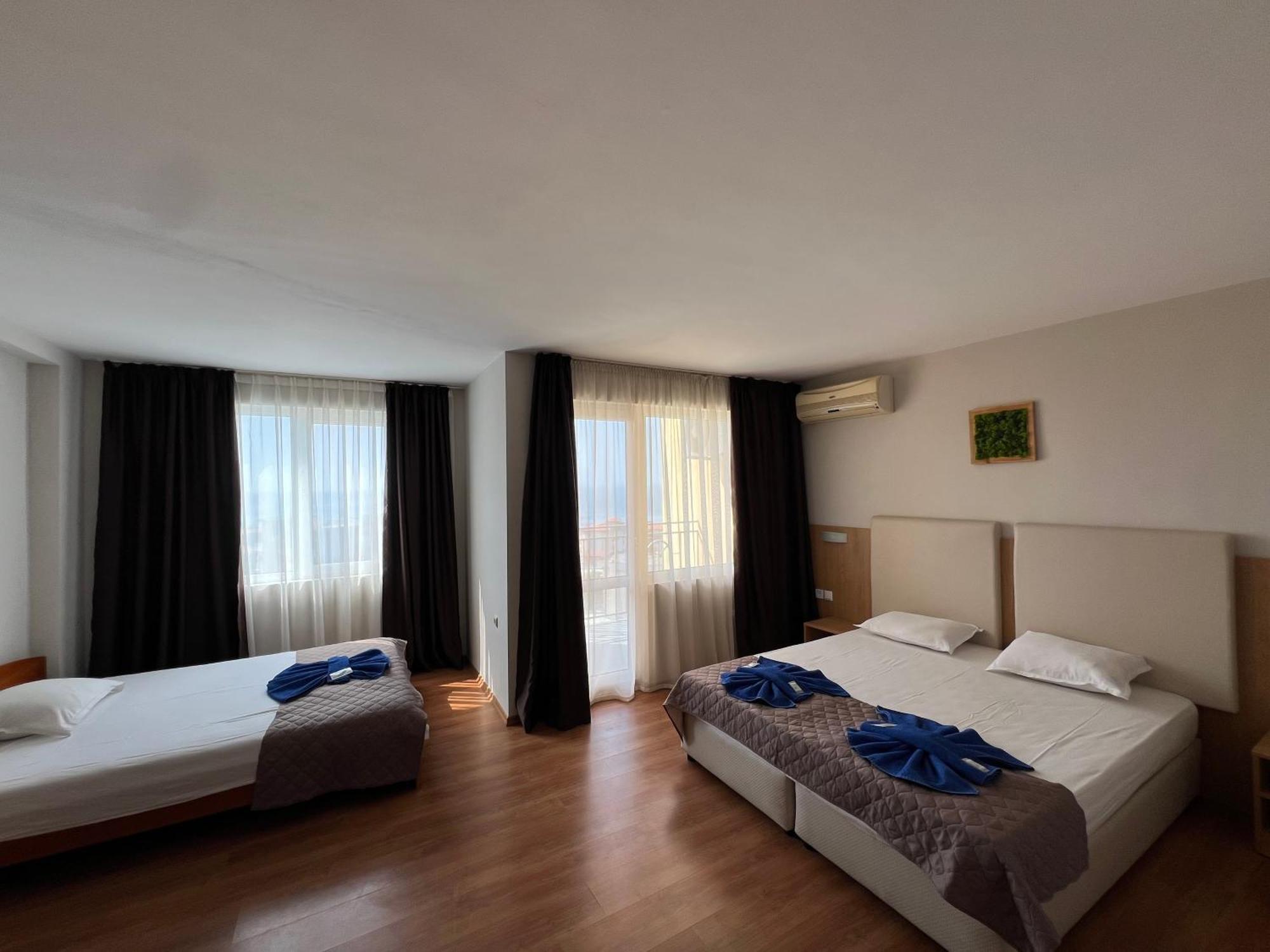 Family Hotel Milev Sveti Vlas Exterior photo