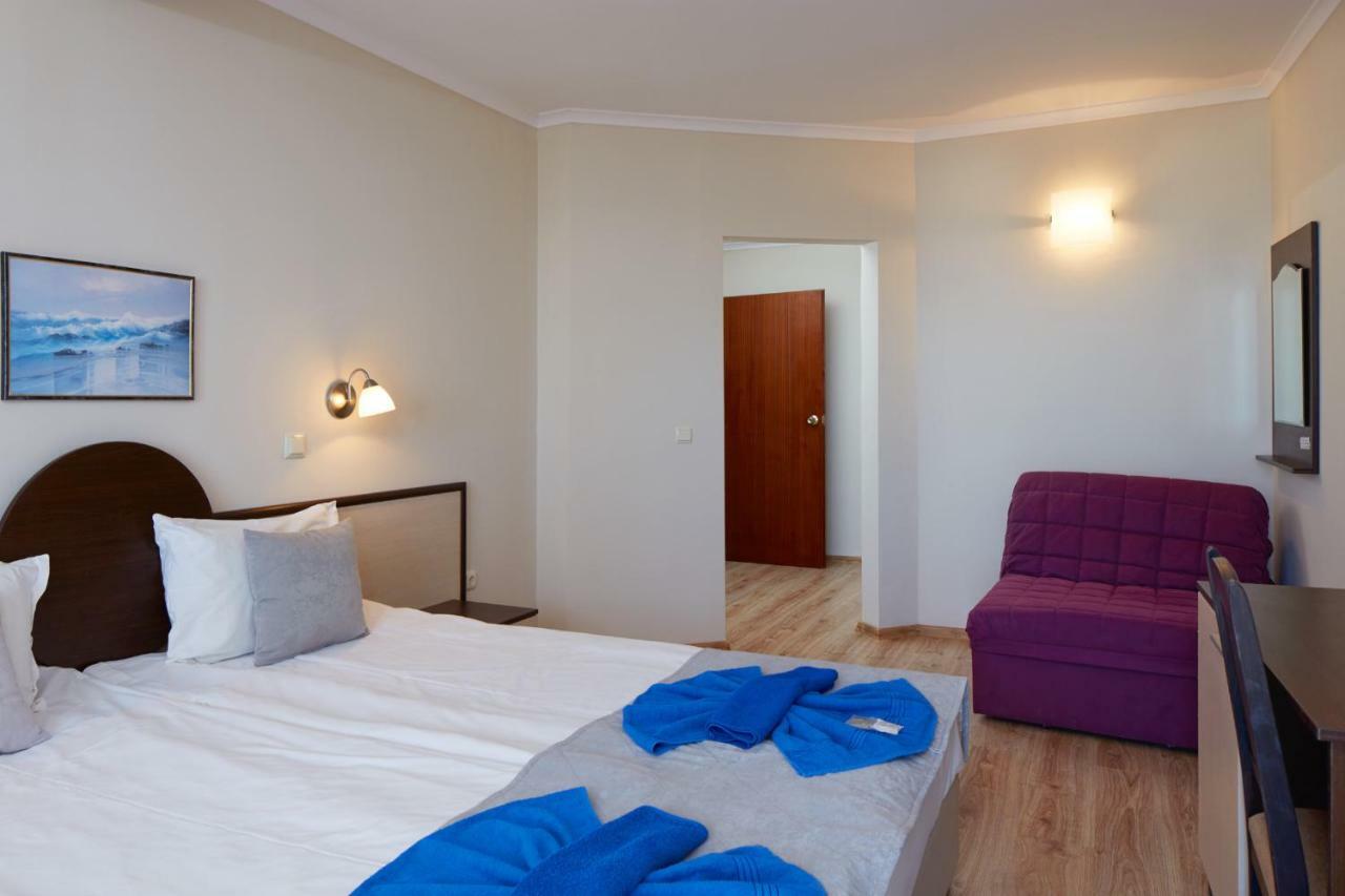 Family Hotel Milev Sveti Vlas Exterior photo